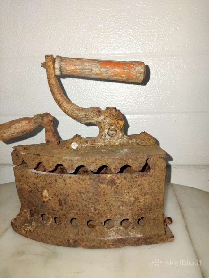 Seni du lygintuvai.