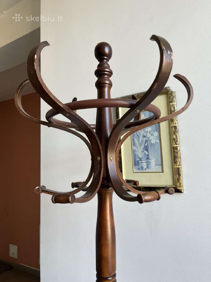 Kabyklos medinė stabili su koja ir metalinė