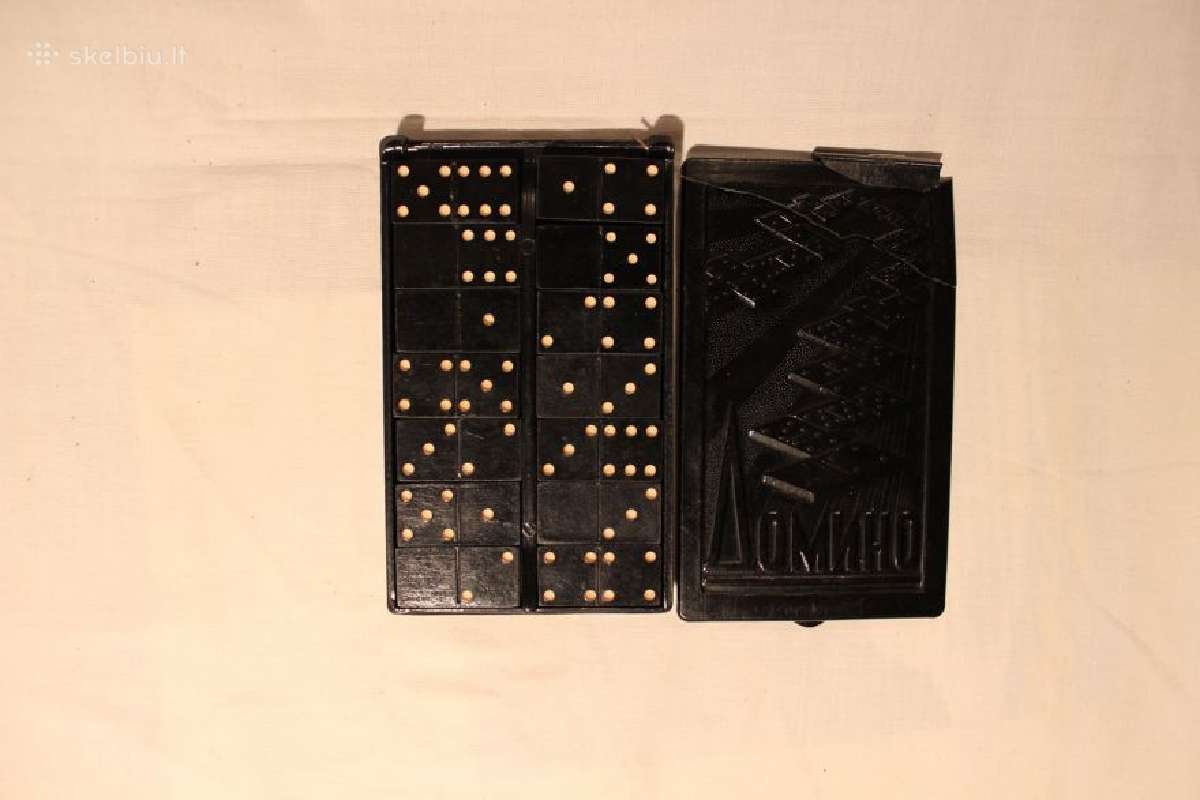 Stalo žaidimas "Domino"!