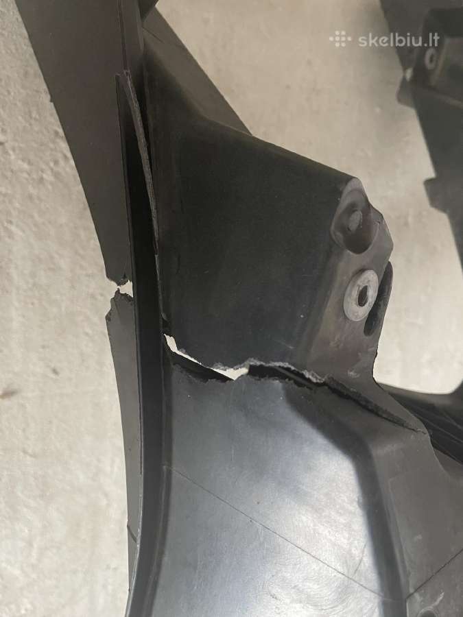 Automobilių detalės - nuotraukos Nr. 2