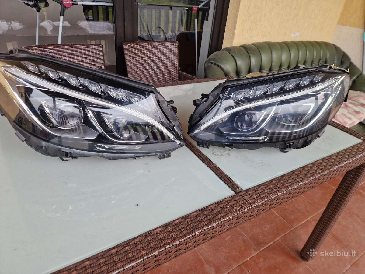 MB C klasė A2059067902 LED žibintai