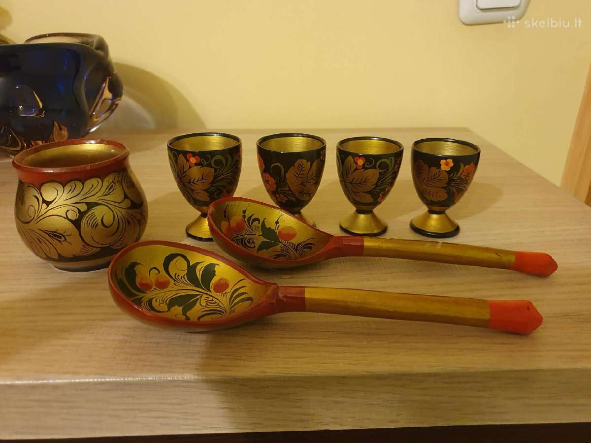 Khokhloma ranku darbo indai