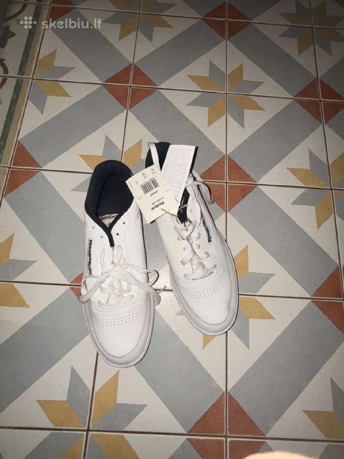 “Reebok Visiškai nauji balti batai