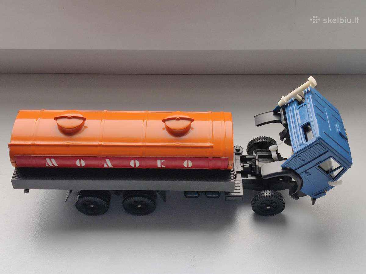 1:43 kamaz 53212 Moloko made in ussr