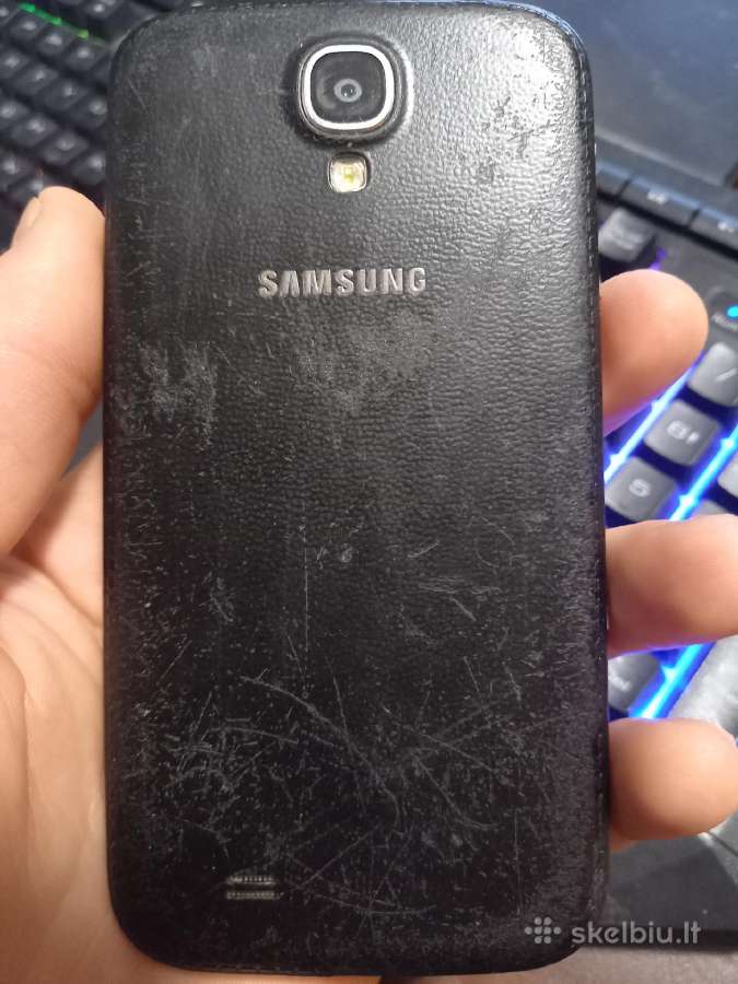 Parduodu samsung galaxy s4