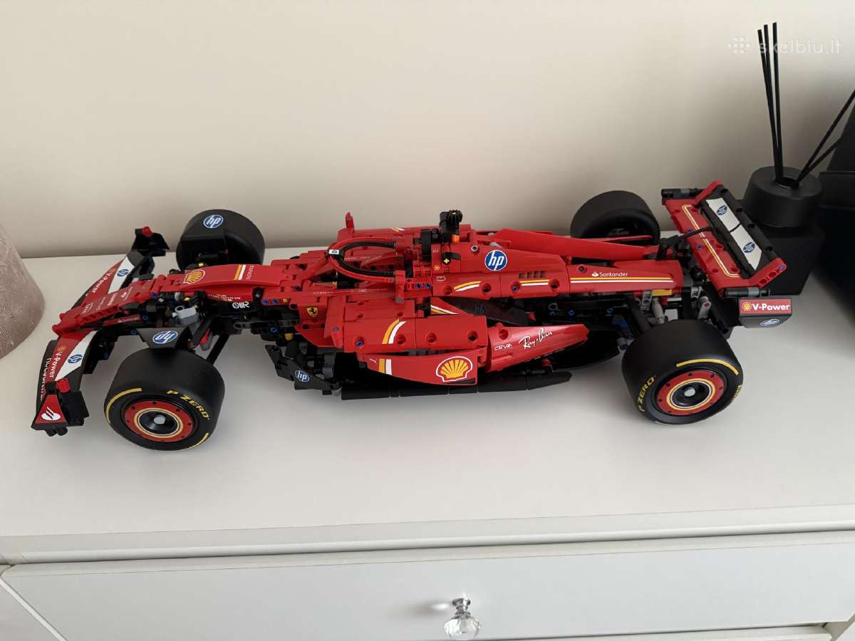 Lego Ferrasi Sf-24 - nuotraukos Nr. 2
