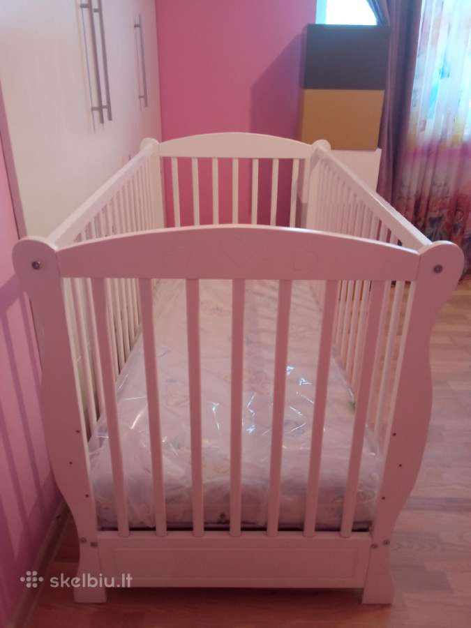 Lovite su čiužinių