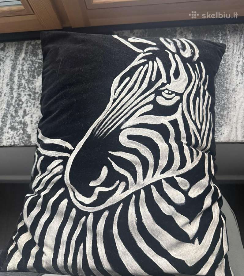 Zebra dekoratyvine pagalve