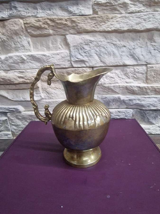 Žalvarinis ąsotėlis