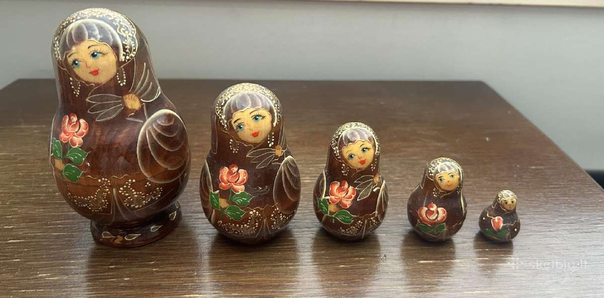5 dalių medinė lėlė Matrioška
