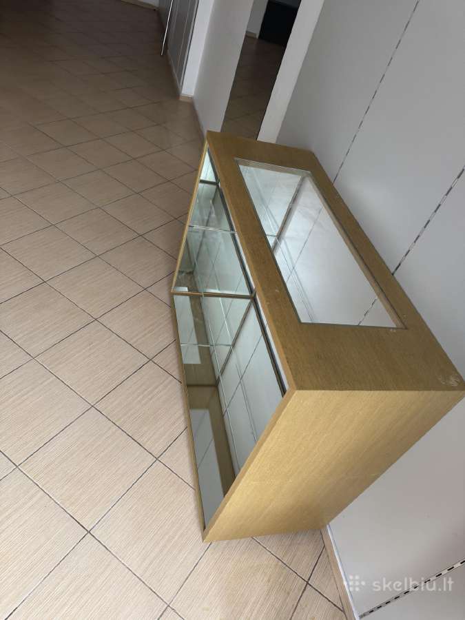 Prekybinė vitrina - nuotraukos Nr. 2