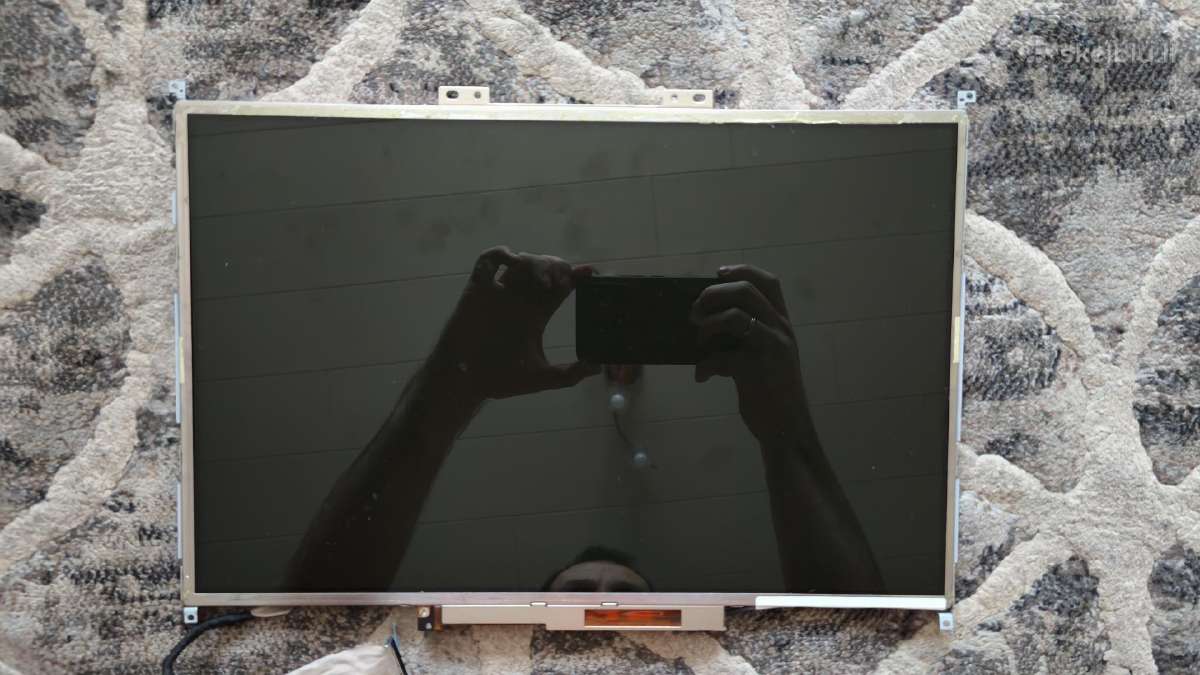 Dell ekranas 15.4