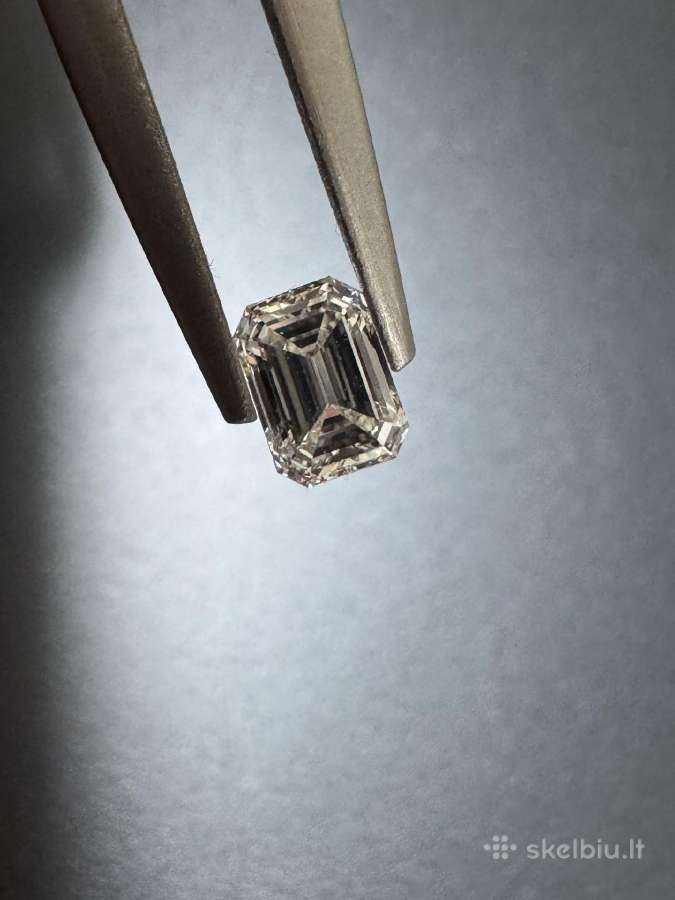 0.4ct natūralus deimantas E Vvs2