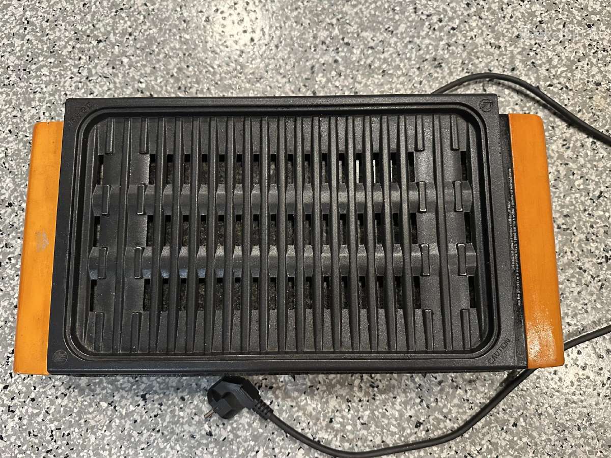 Elektrinis grilis Eta su akmens padu (1300 W)