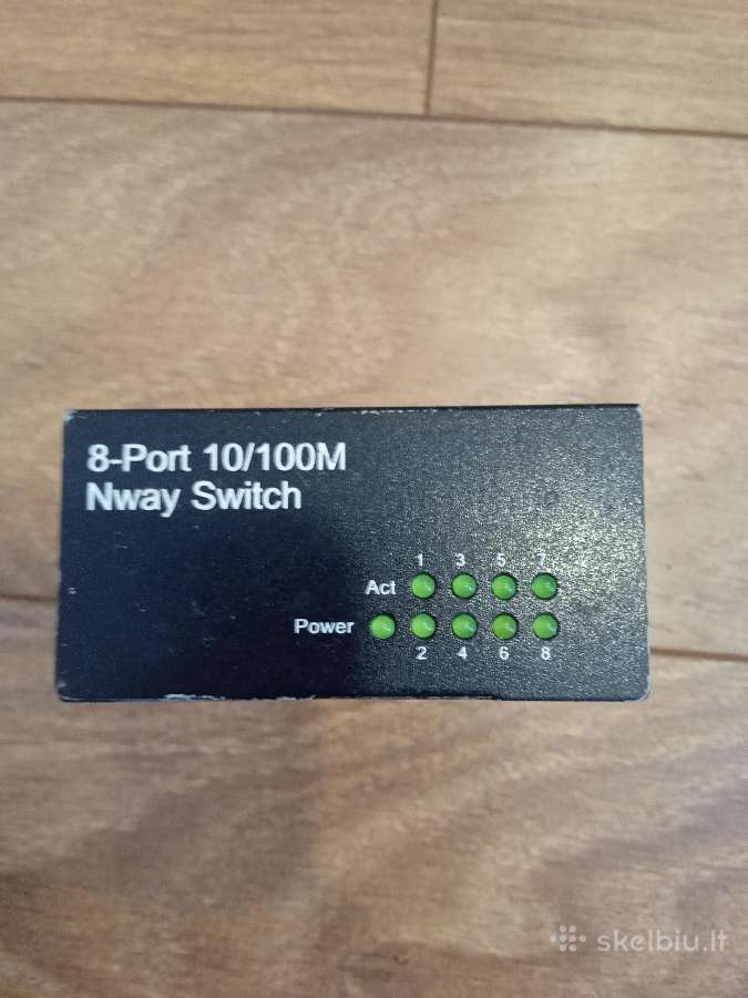 Naudotas St Lab 8-port 10/100m Nway Switch