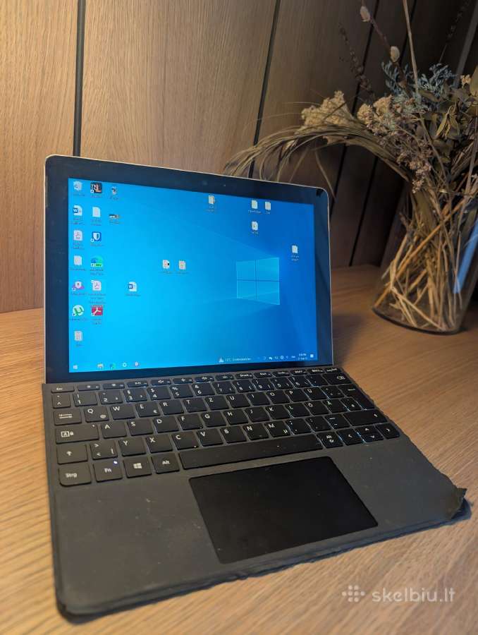 Microsoft Surface Go 8gb RAM 128gb SSD