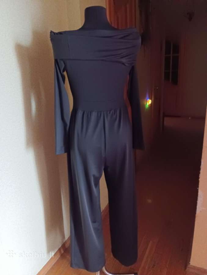 Nuostabus naujas kombinezonas - nuotraukos Nr. 2