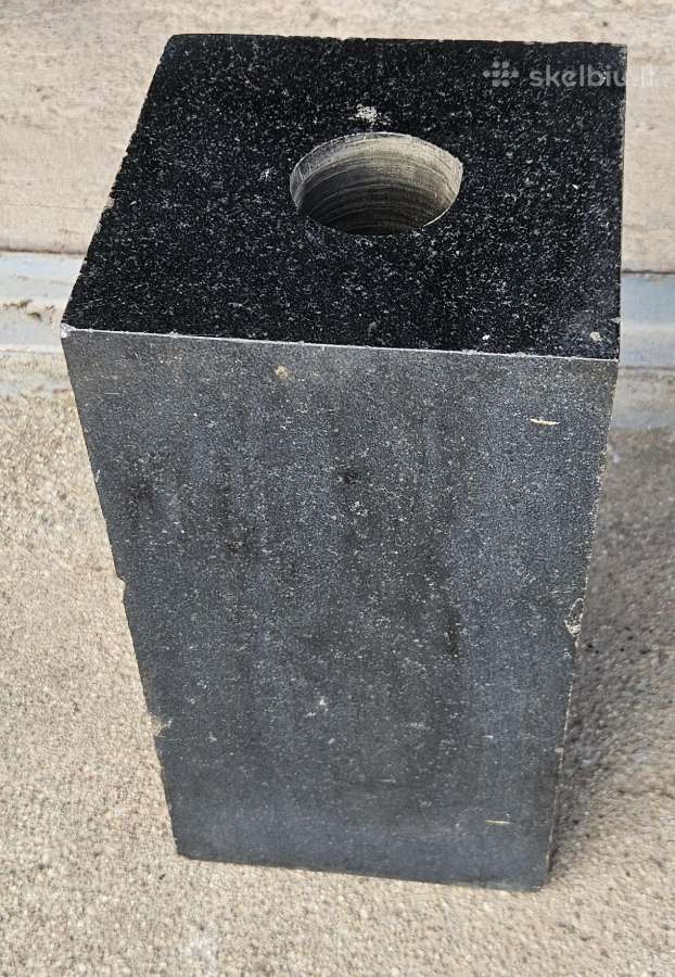 Granito vaza 29x15x15cm