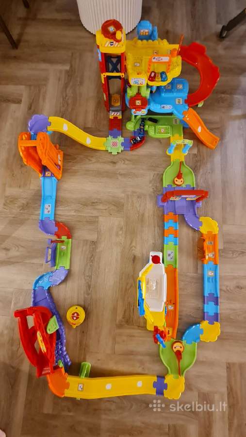 V-tec trasa + garažas