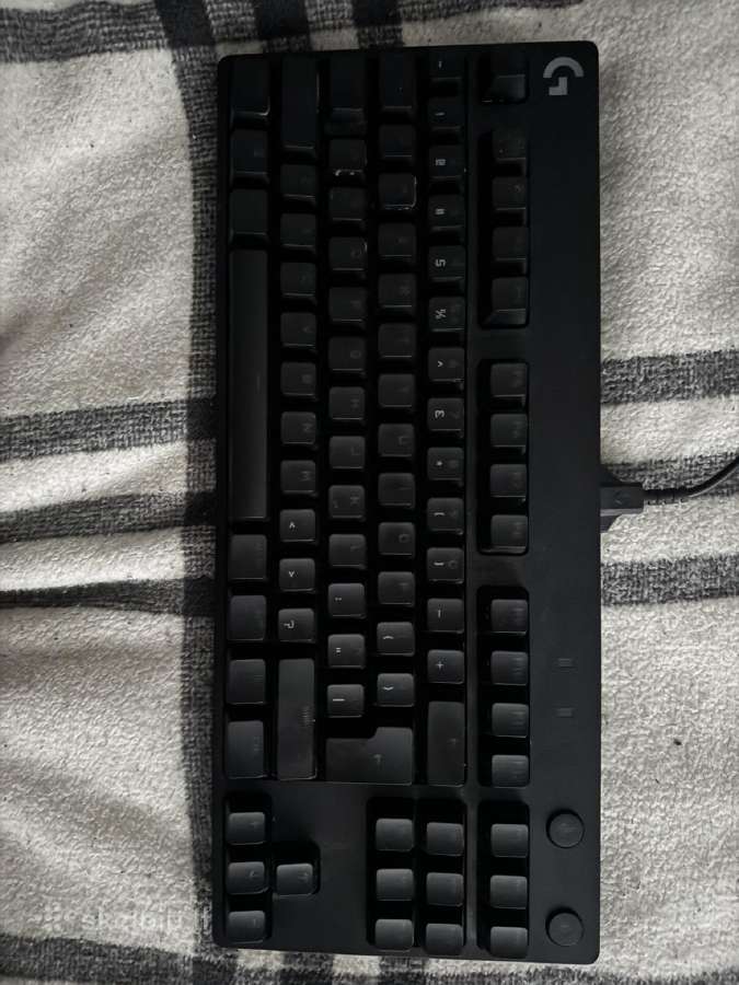 Logitech g pro klaviatura