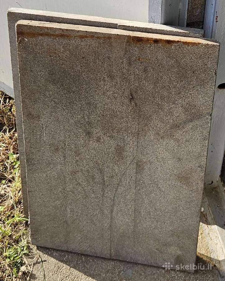 Granito plokštės nepoliruotos 50x35x2,5cm. 2vnt