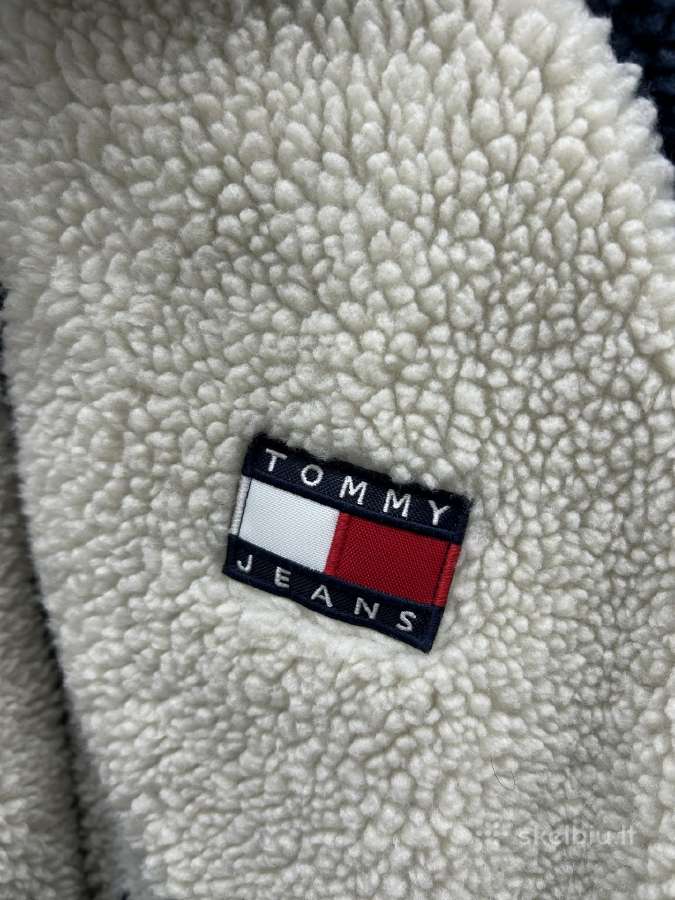 Tommy Hilfiger striuke - nuotraukos Nr. 2