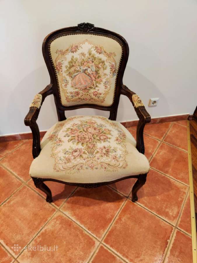 Antikvarinė kėdė