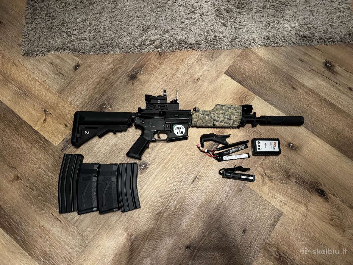 Airsoft ginklas 1.67j m4 cqb su priedais
