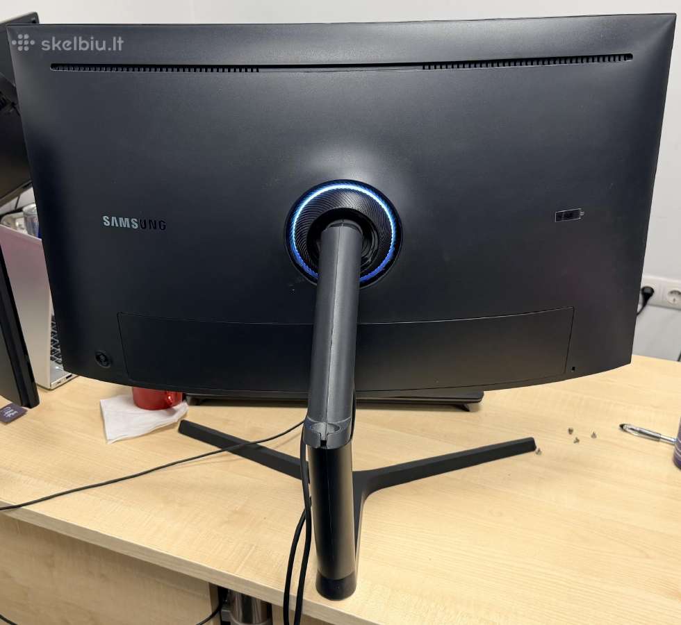 Samsung C32hg70qqu su defektu - nuotraukos Nr. 2