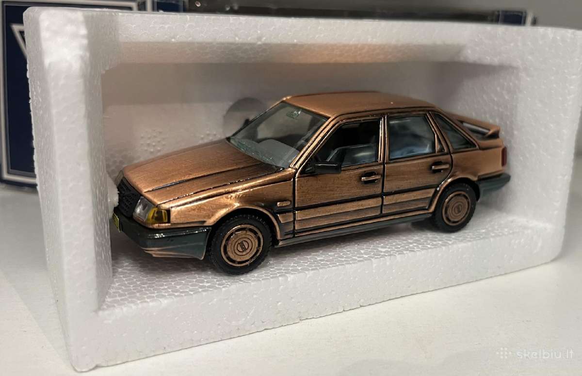 Kolekciniai modeliukai-volvo 440