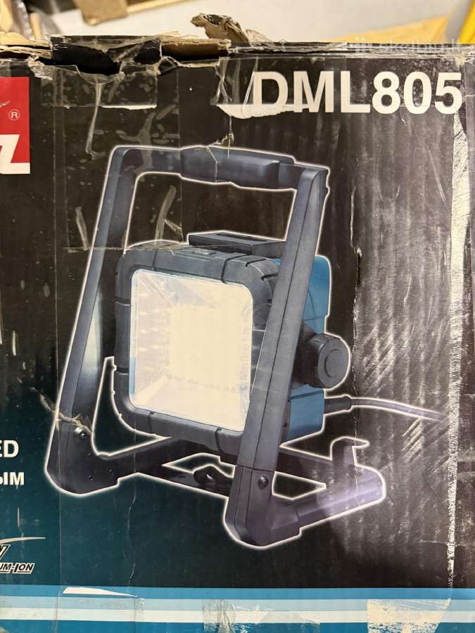 Akumuliatorinis Makita prožektorius Dml805