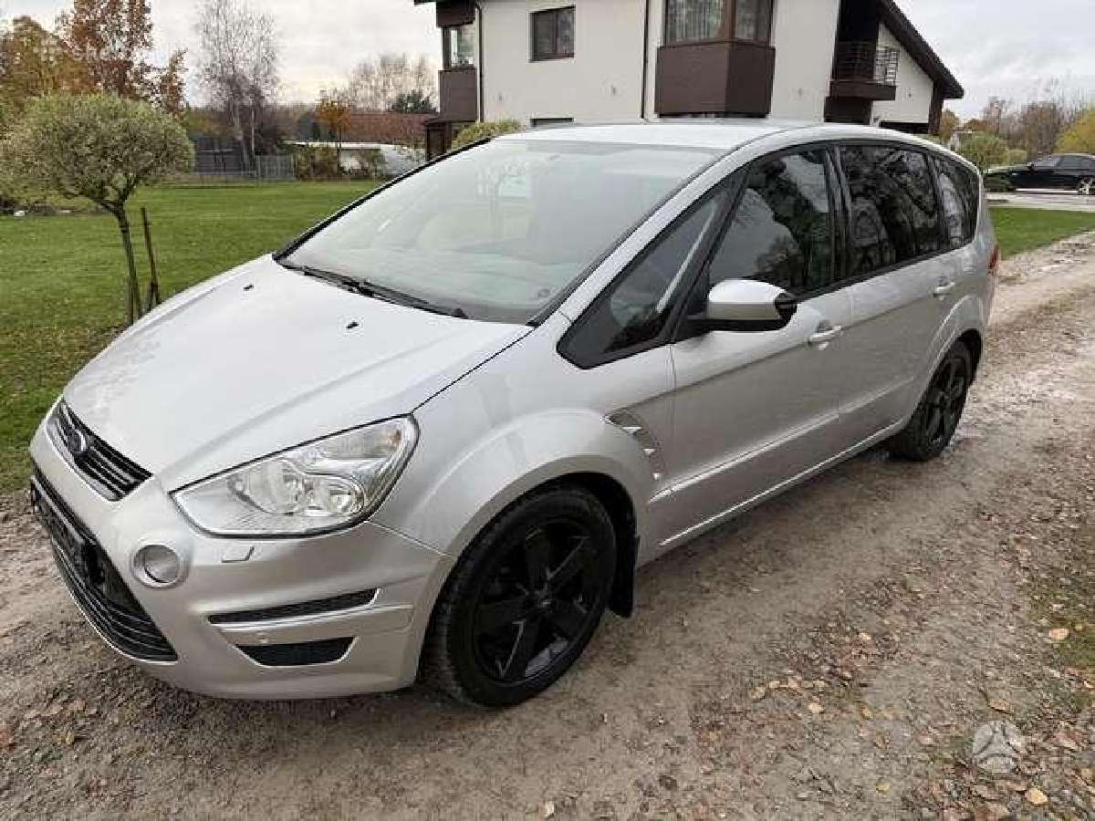 Mikroautobusu,traliuku, minivenu, priekabu nuoma - nuotraukos Nr. 15