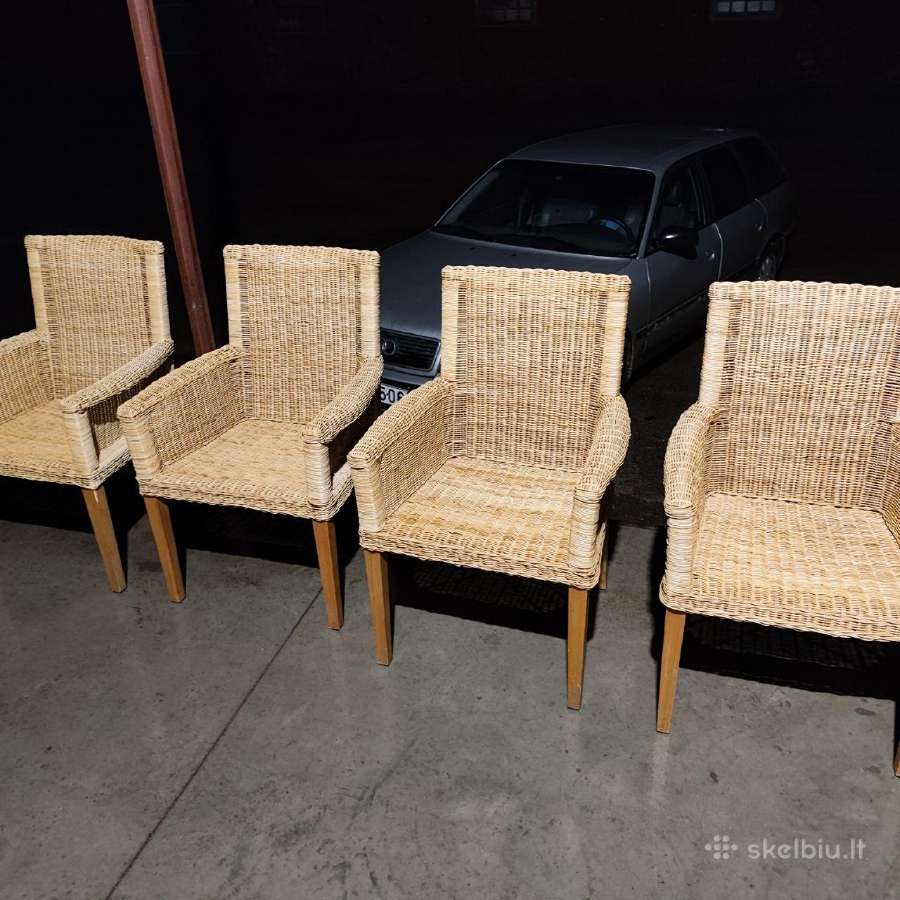 4 kedžių komplektas. Kėdė, kėdės.