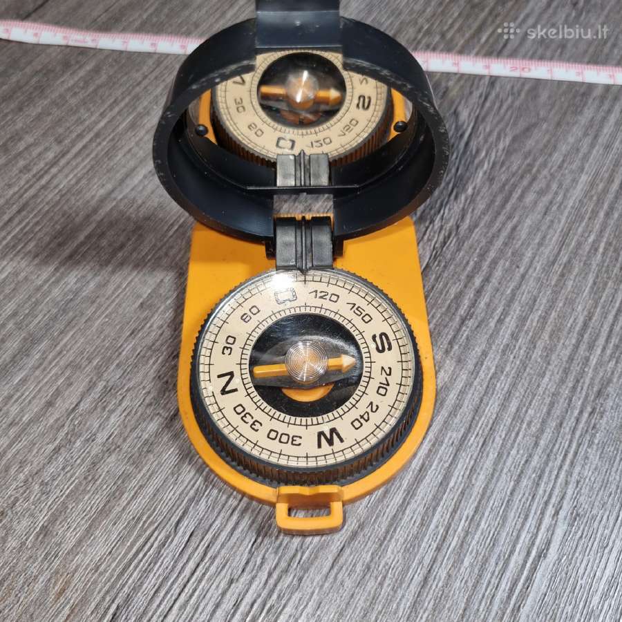 Sovietinis kompasas „azimut“ (сср)