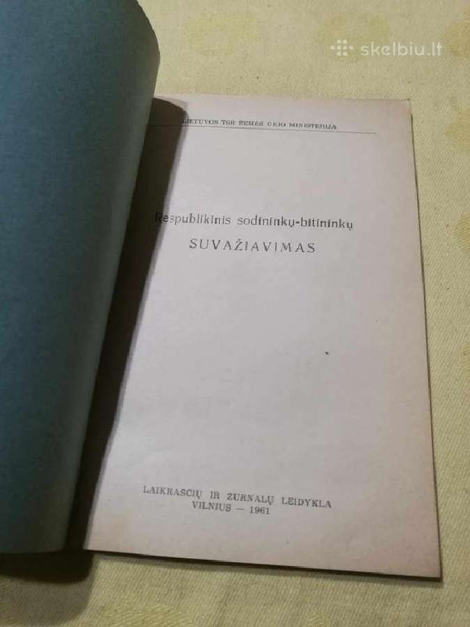 Respublikos sodininkų-bitininkų suvažiavimas knyga - nuotraukos Nr. 2