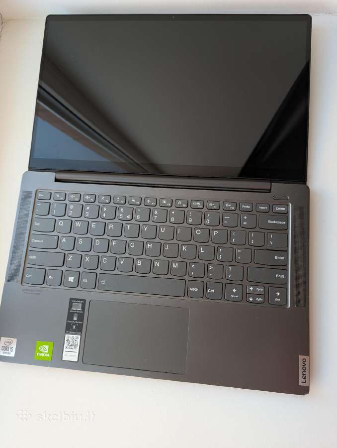Lenovo s740