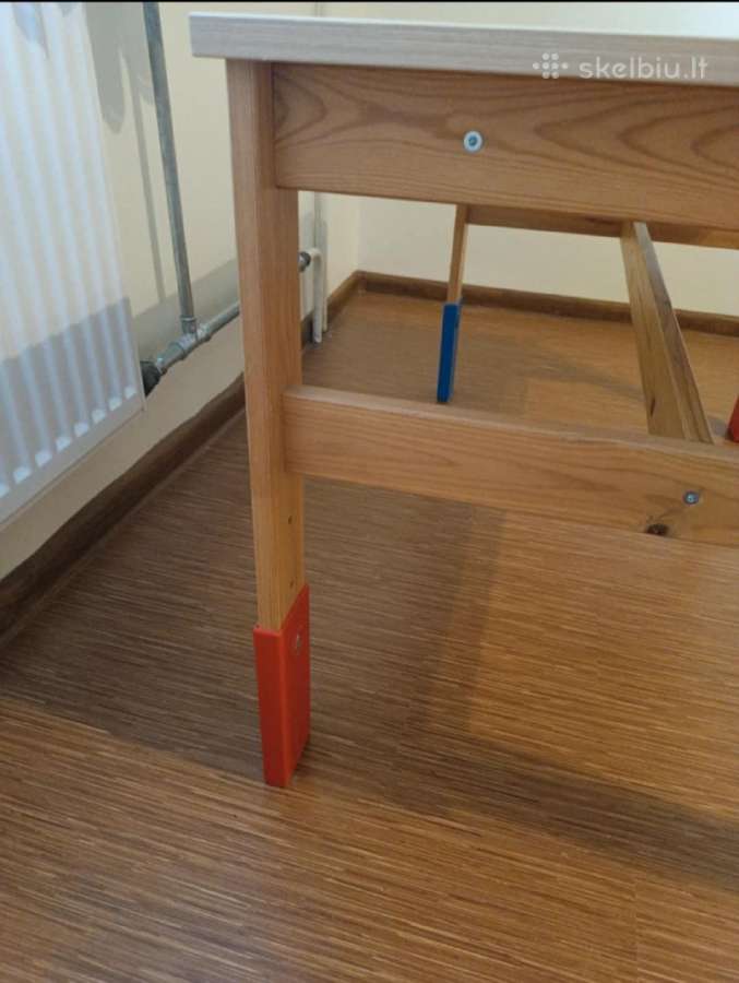 Vaikiškas stalas Ikea + spintelė dovanų - nuotraukos Nr. 3