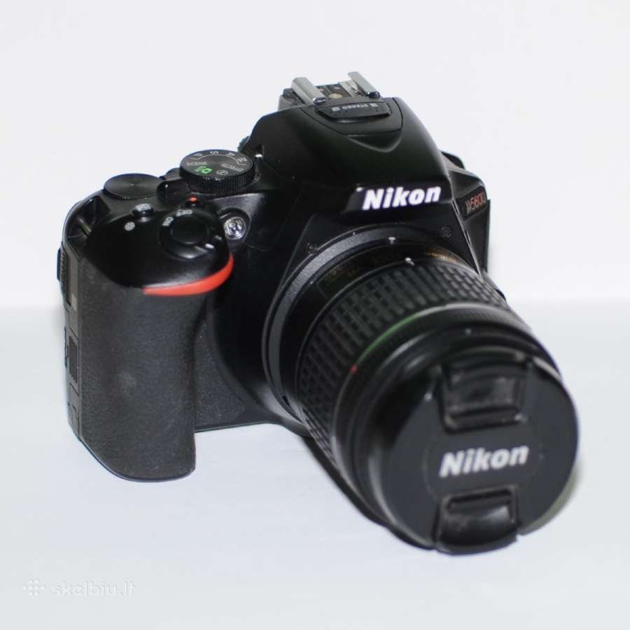 Nikon D5600 + Af-p 18-55mm Vr objektyvas