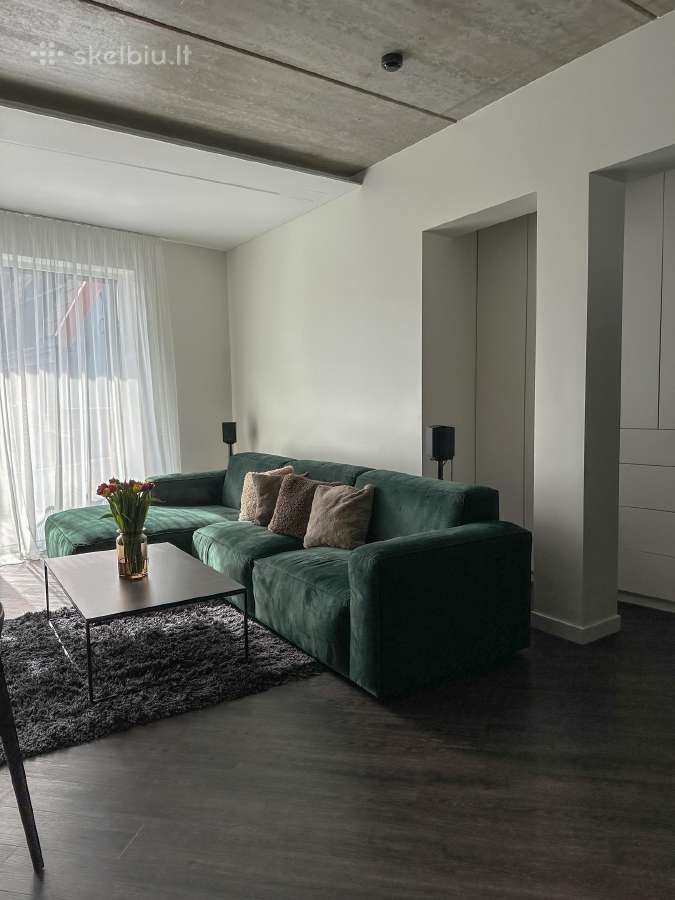 Stilinga kampinė sofa su šezlongu ir pufu - nuotraukos Nr. 2
