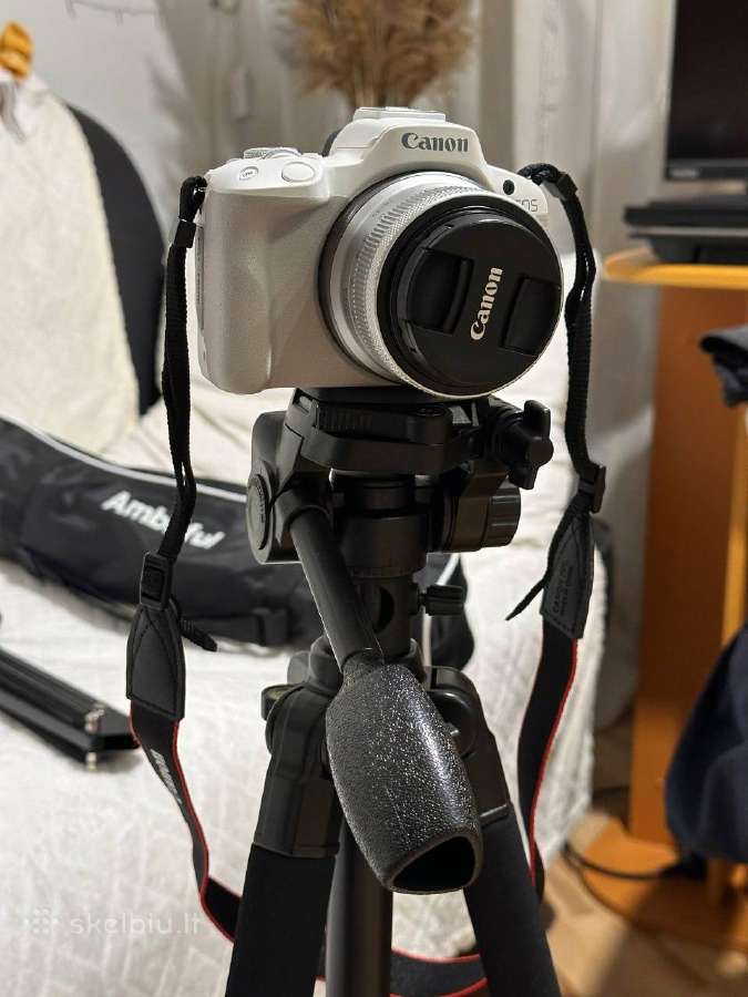 Canon EOS R50 White with 18-45mm kit lens - nuotraukos Nr. 3