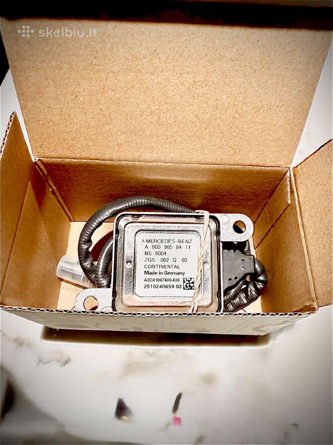 Nox sensor A0009058411 Merecedes