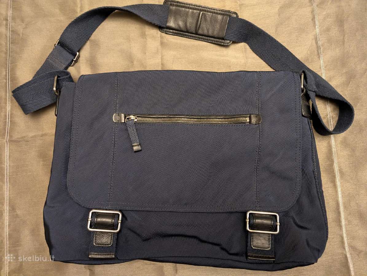 Banana republic messenger bag