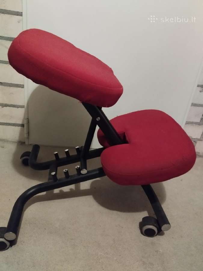 Klupama ergonominė kėdė