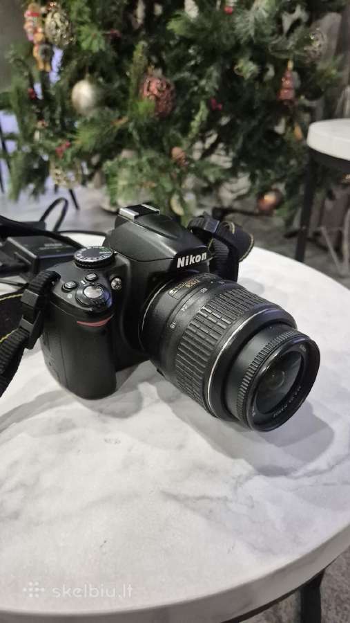 Nikon D3000