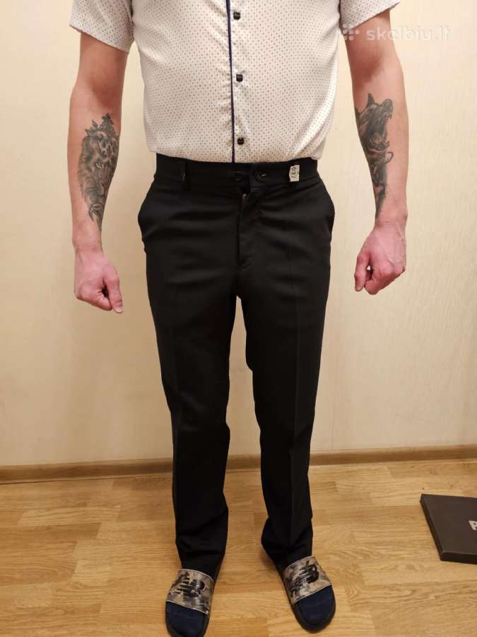 Kostiuminės kelnės
