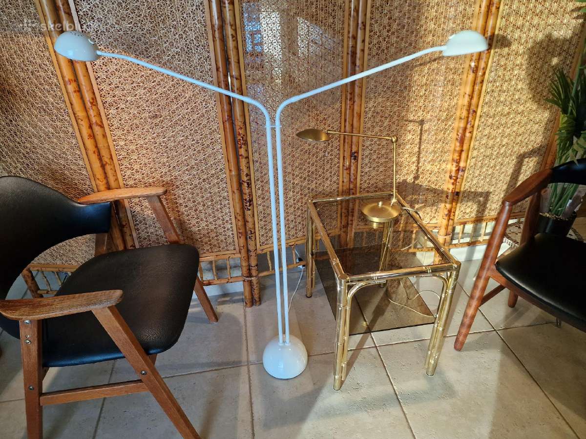 Vintažinis mid century dvigalvis toršeras