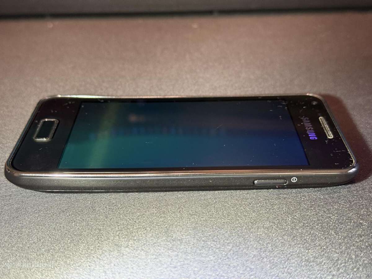 Samsung Galaxy S Advance Gt-i9070p - nuotraukos Nr. 6