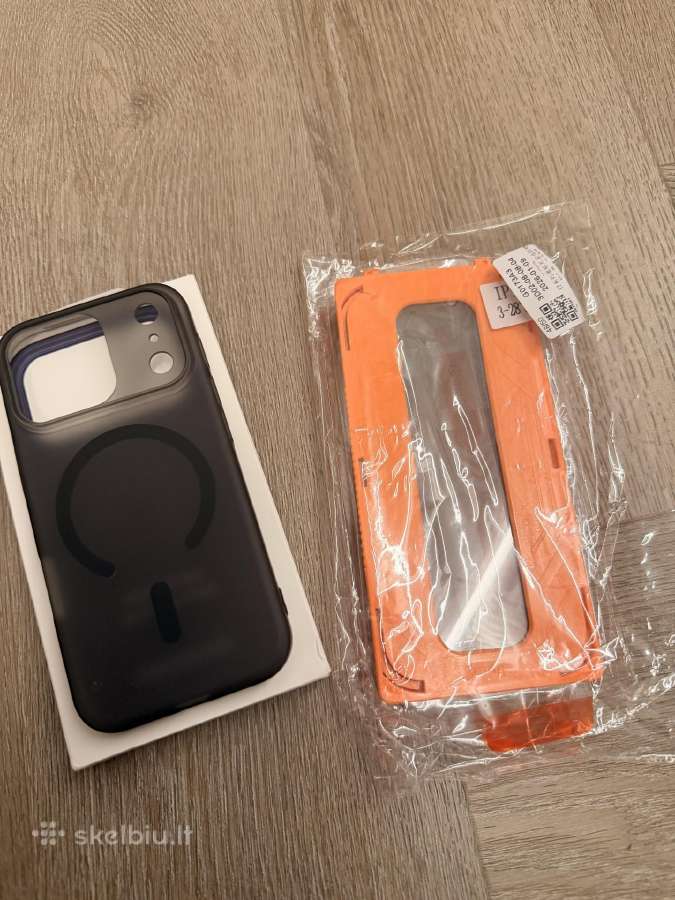 iPhone 17 pro dėklas (magsafe)su apsauginiu stiklu