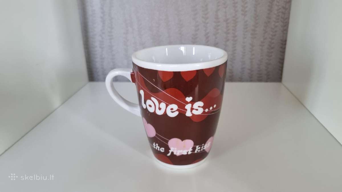 Puodelis "Love is." - nuotraukos Nr. 2