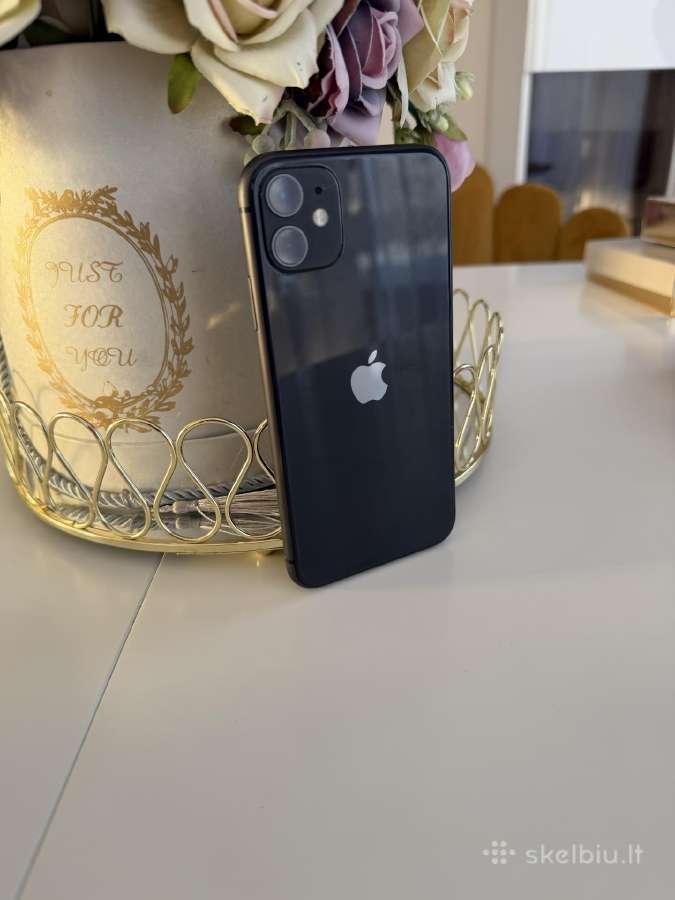iPhone 11